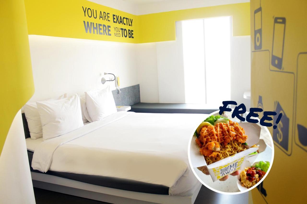 Yello Hotel Jemursari Сурабая Екстериор снимка